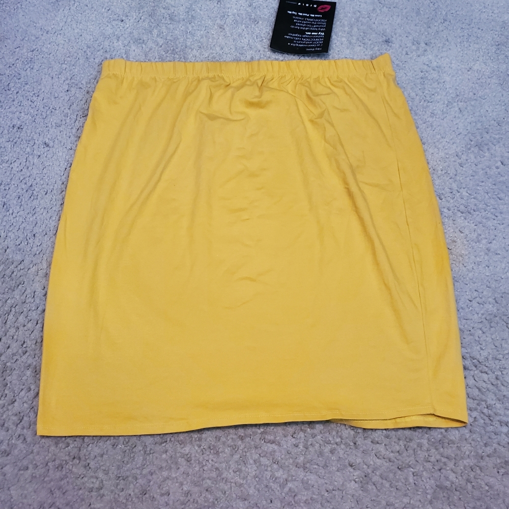 Yellow skirt